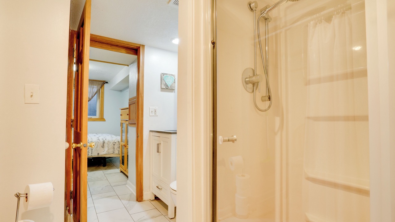 Photo of Bathroom in Oak Grove