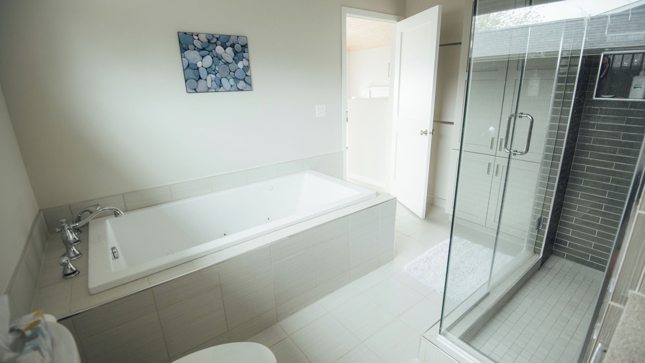 Photo of Bathroom in Park Point