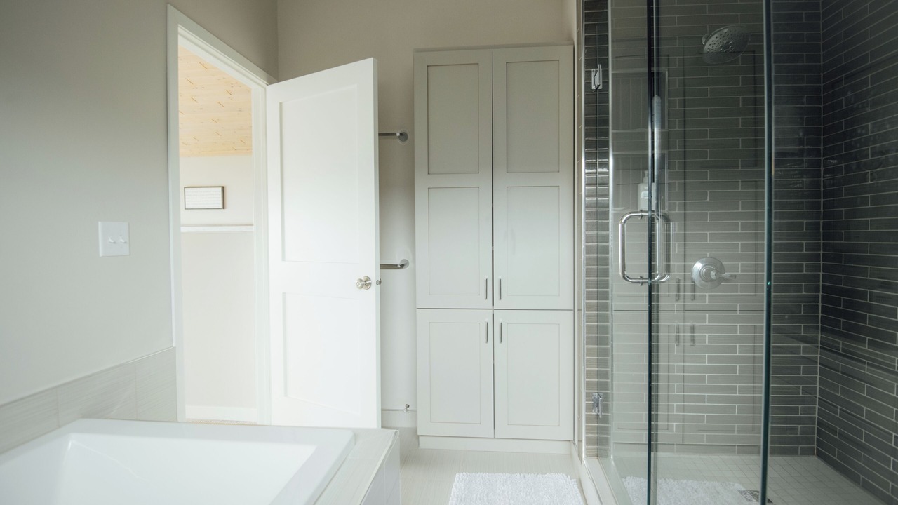 Photo of Bathroom in Park Point