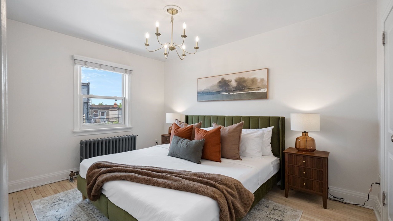 Photo of Bedroom in Oakwood Village