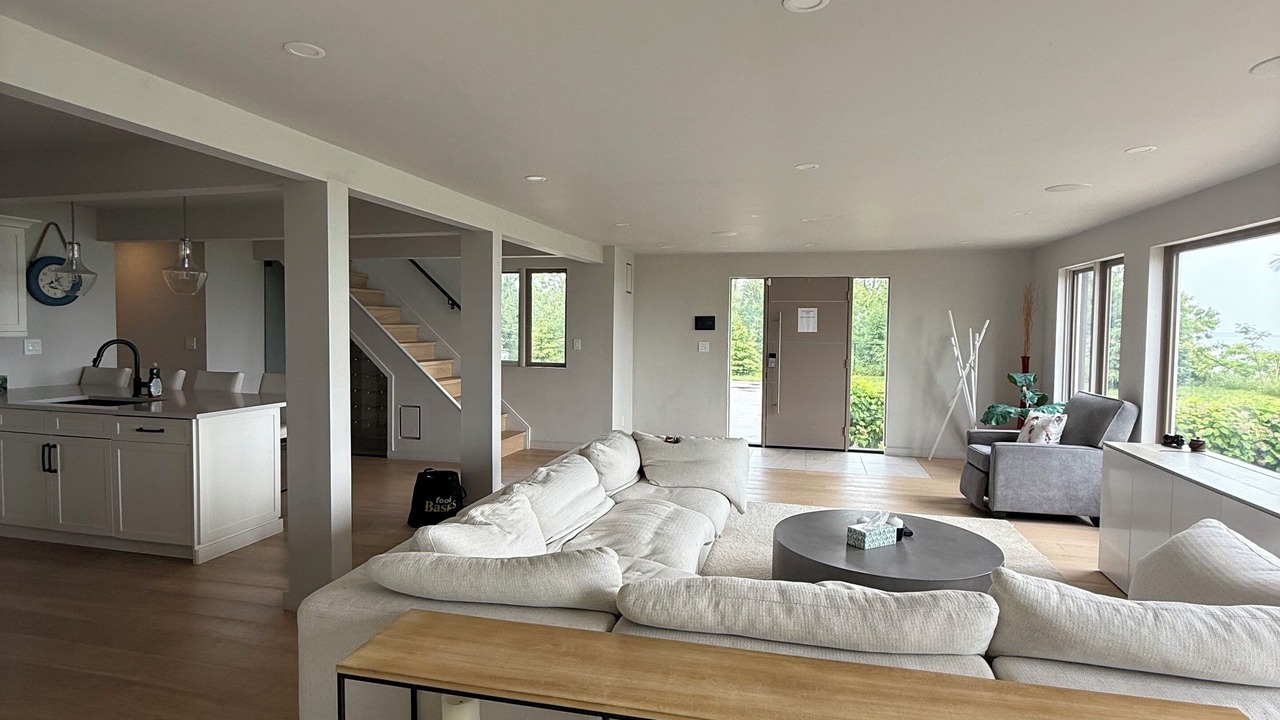 Photo of Livingroom in St. Williams