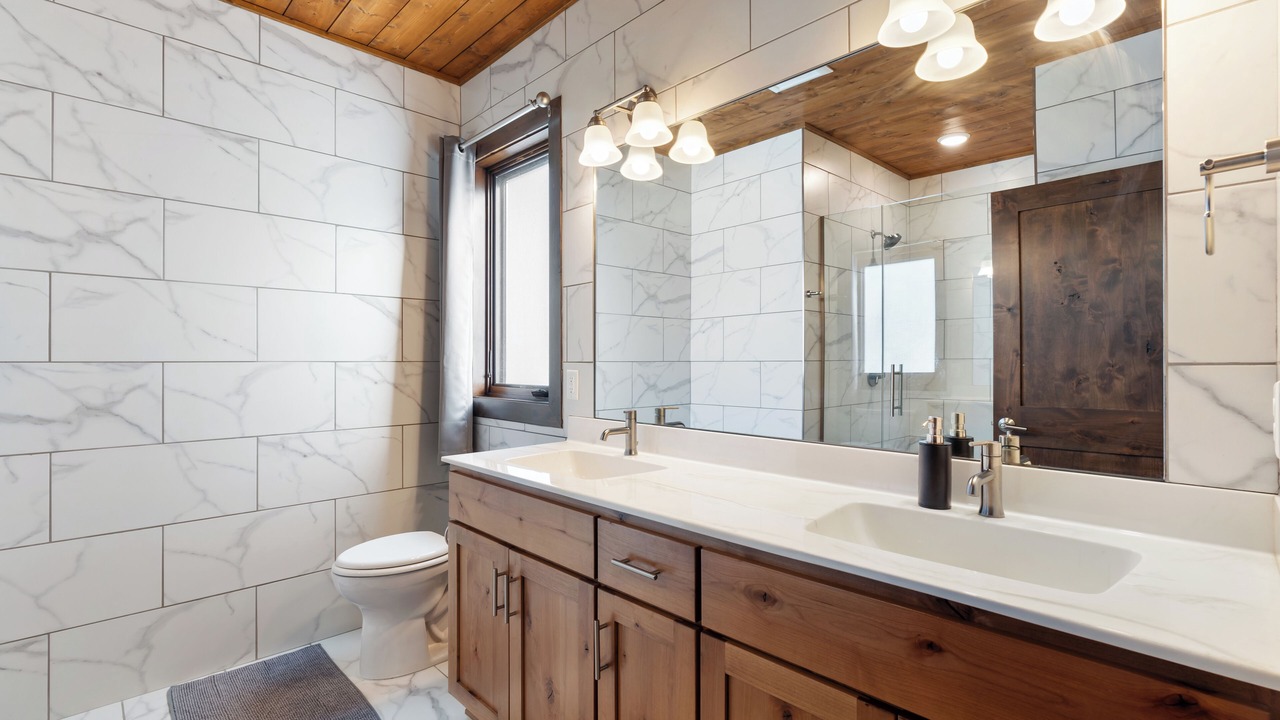 Photo of Bathroom in Crosslake