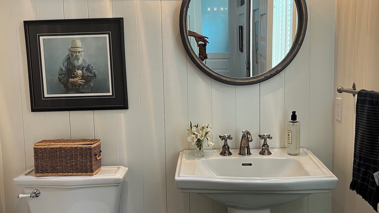 Photo of Bathroom in Grand Bend