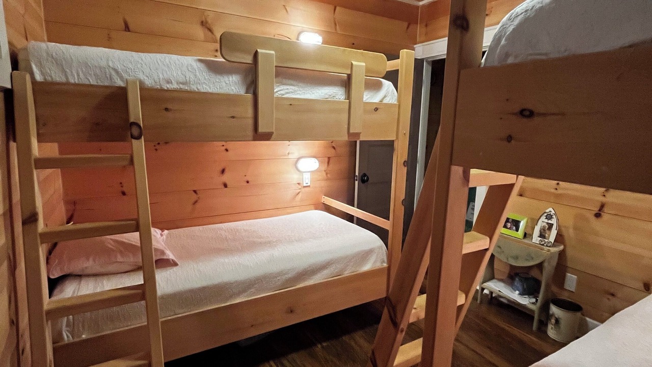 Photo of Bedroom in Grand Bend