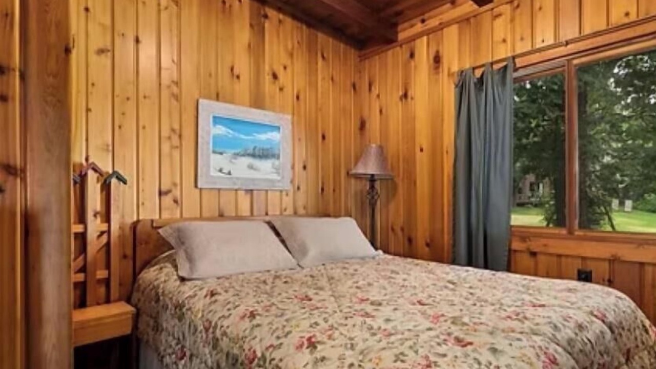 Photo of Bedroom in Pine River