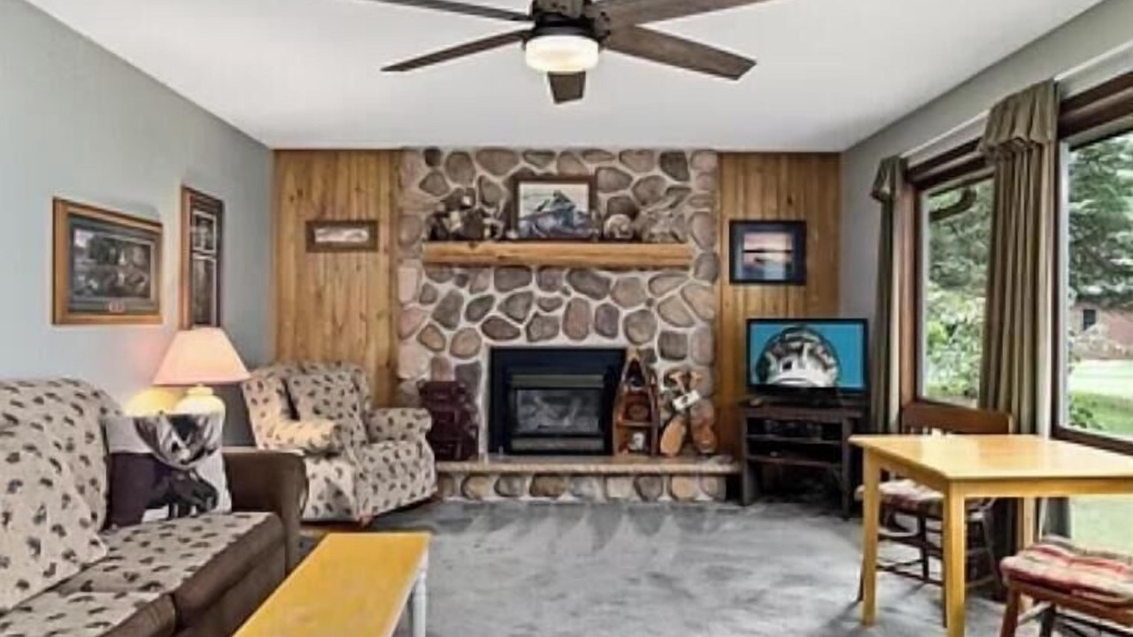 Photo of Livingroom in Pine River