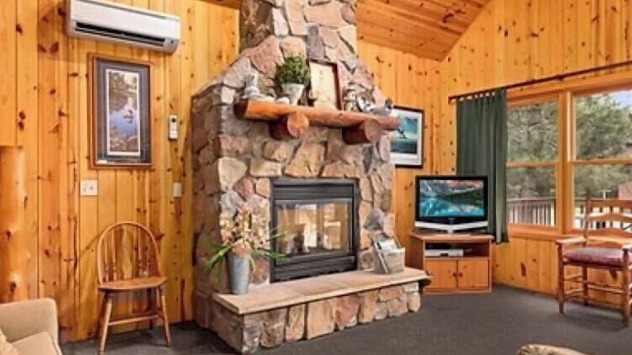 Photo of Livingroom in Pine River