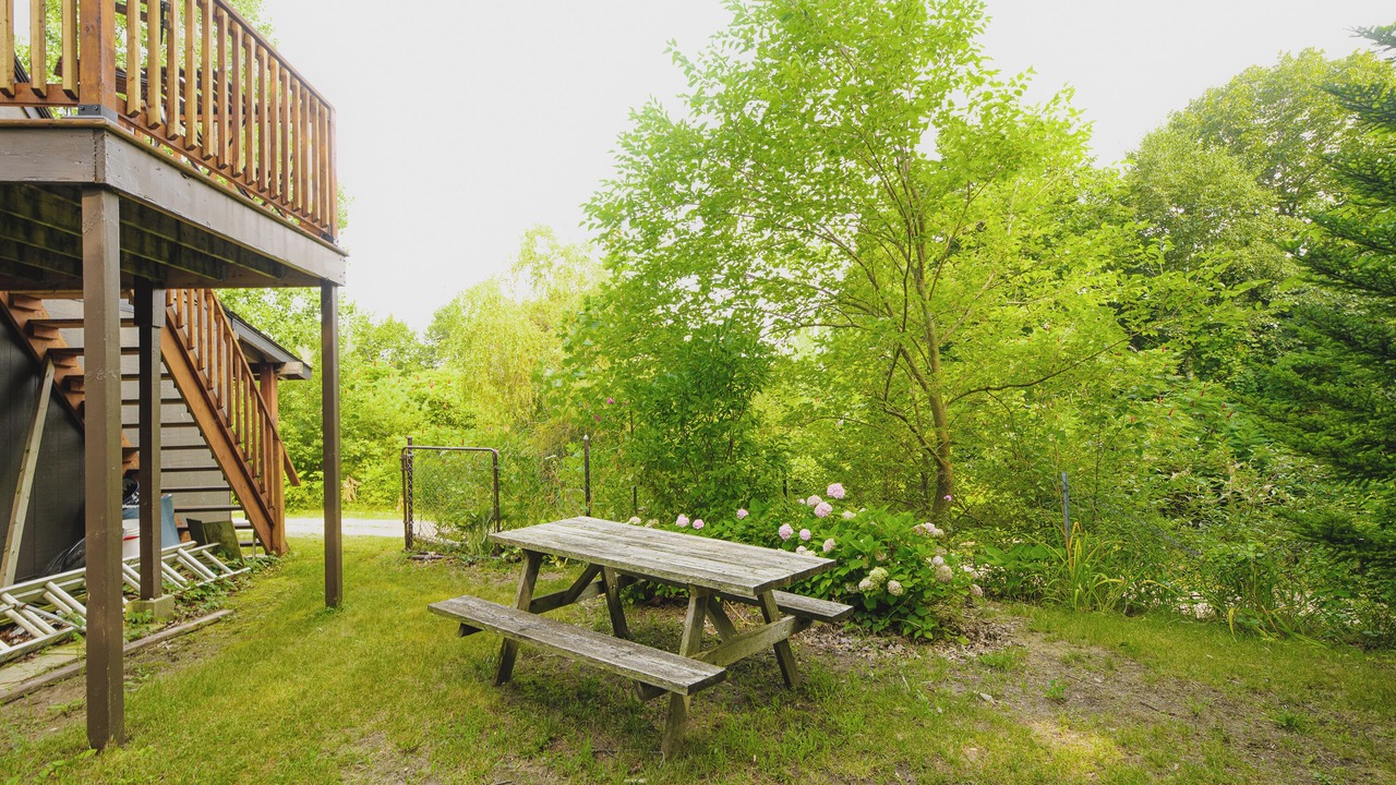 Photo of Outdoor in Port Franks