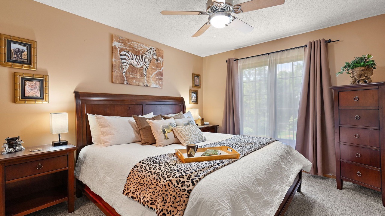 Photo of Bedroom in Lakeville
