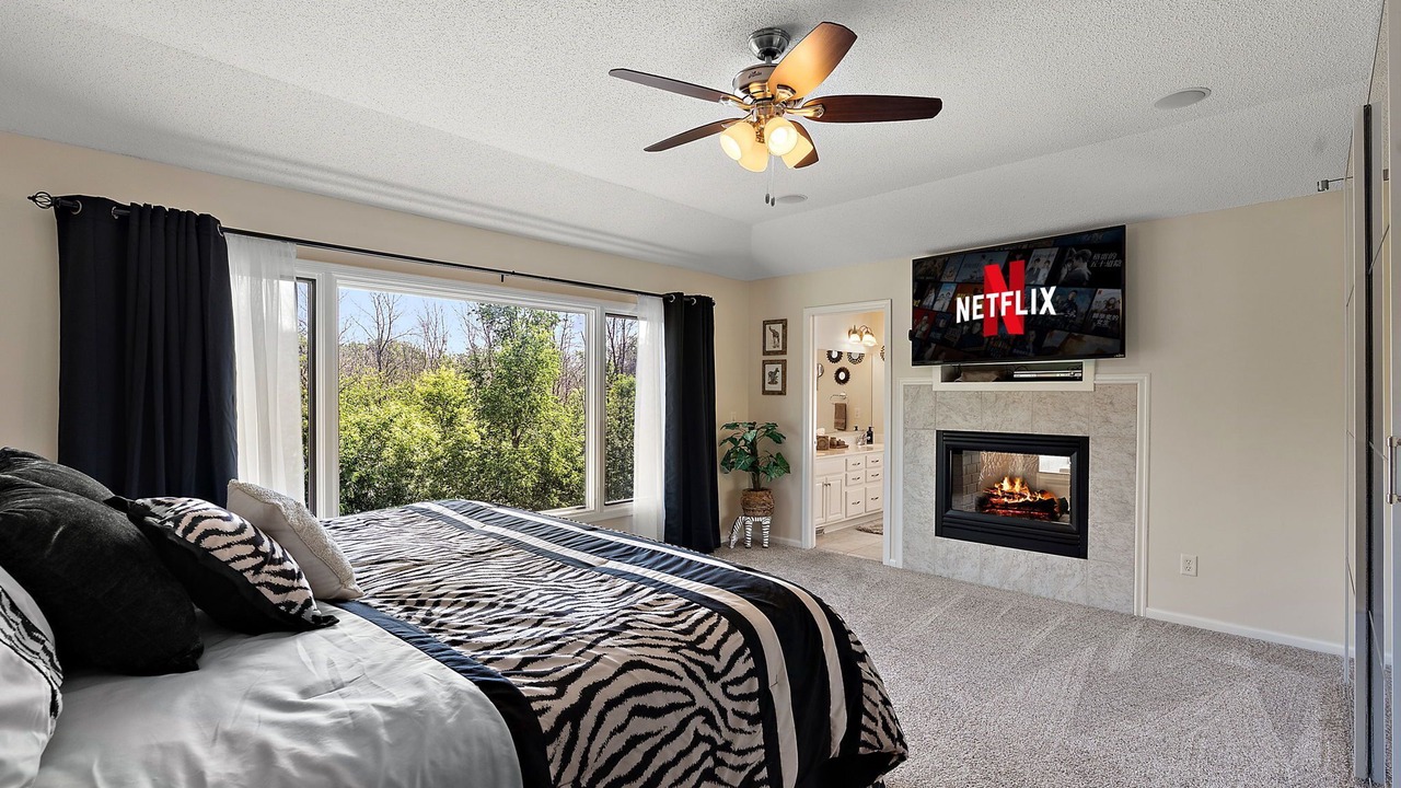 Photo of Bedroom in Lakeville