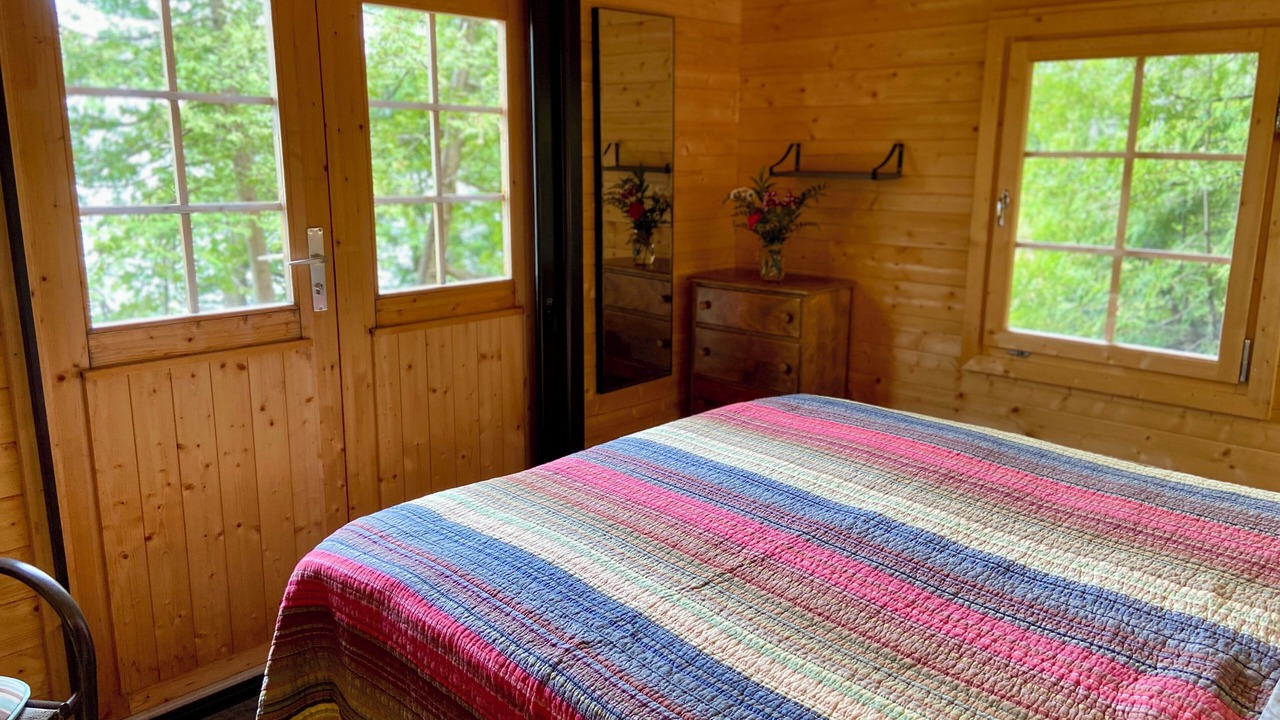 Photo of Bedroom in Gravenhurst