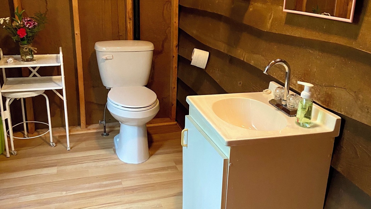Photo of Bathroom in Gravenhurst