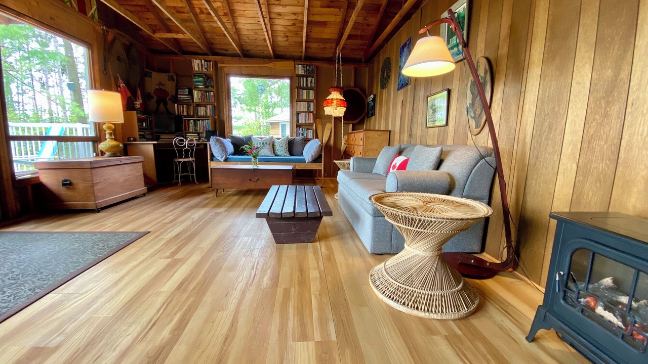 Photo of Livingroom in Gravenhurst
