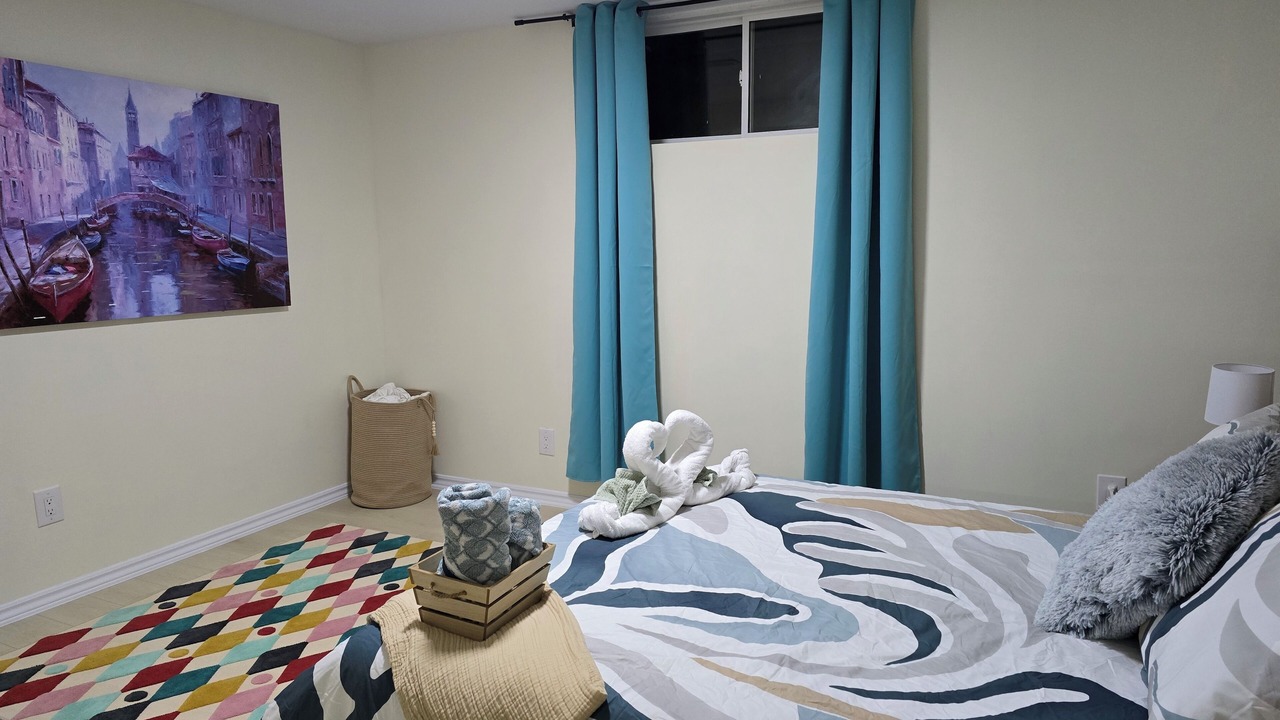 Photo of Bedroom in Russell