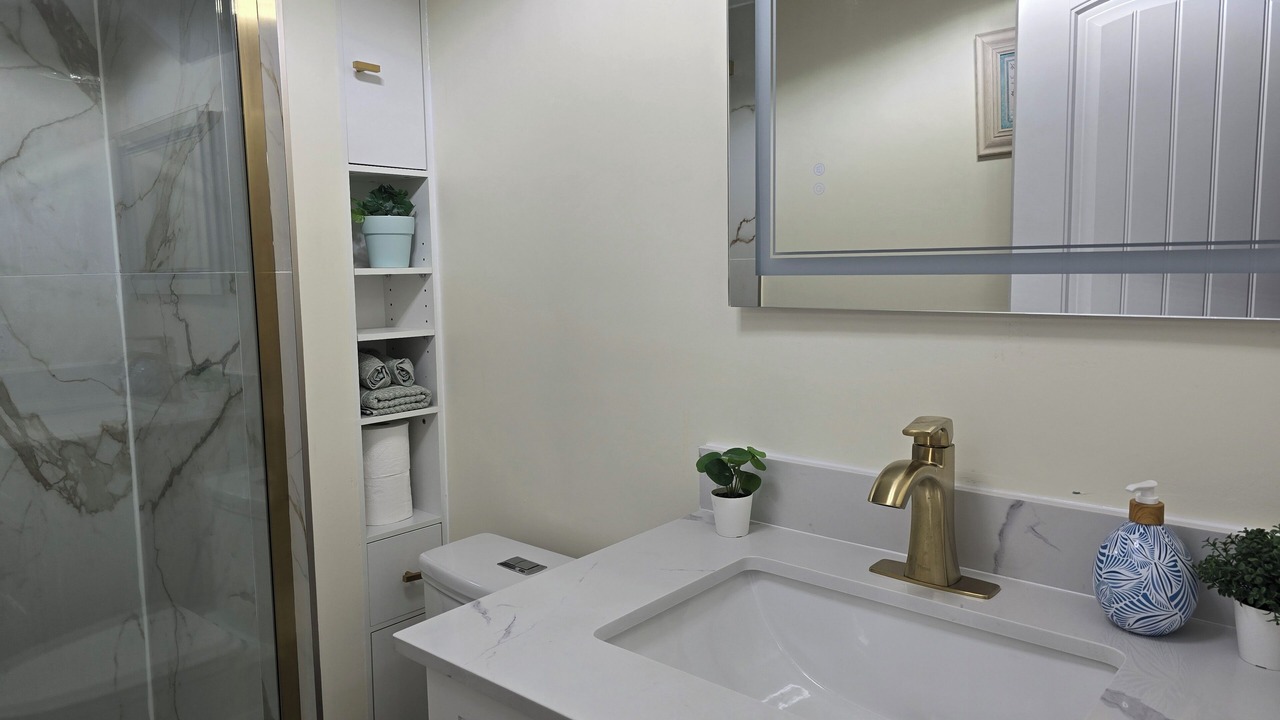 Photo of Bathroom in Russell