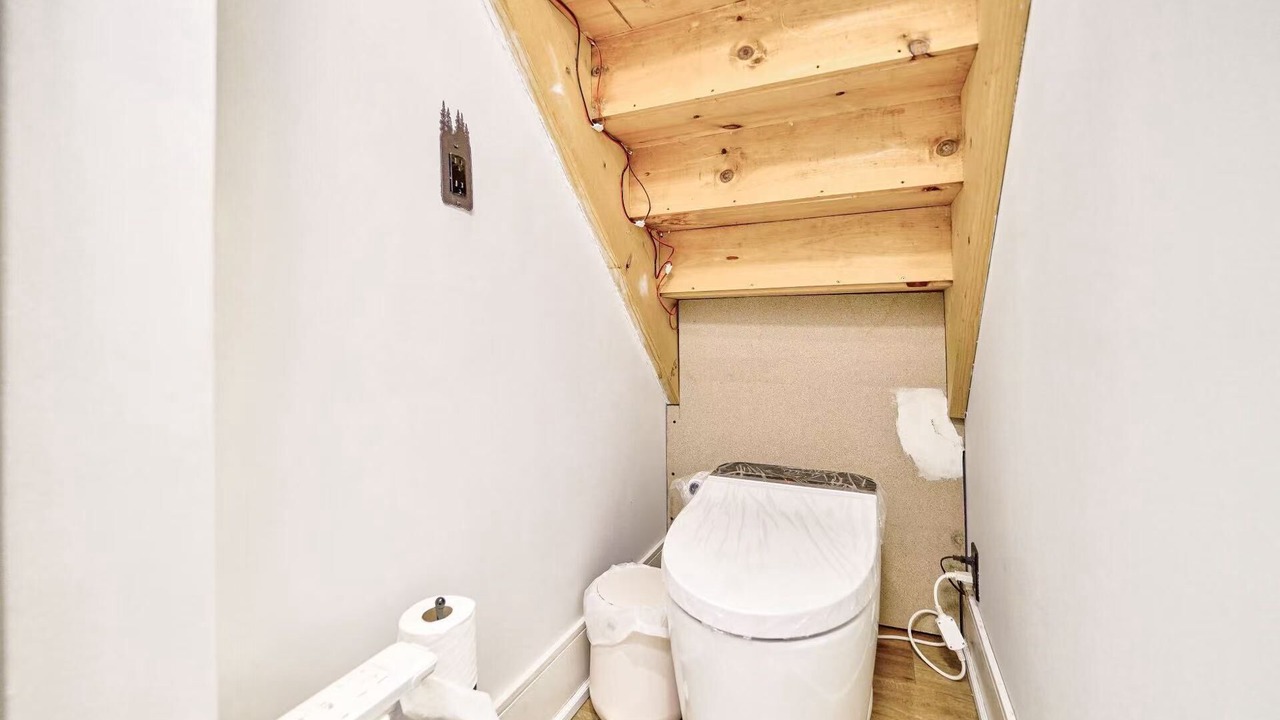 Photo of Bathroom in Gravenhurst