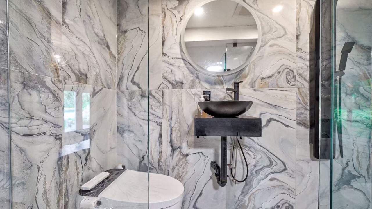 Photo of Bathroom in Gravenhurst