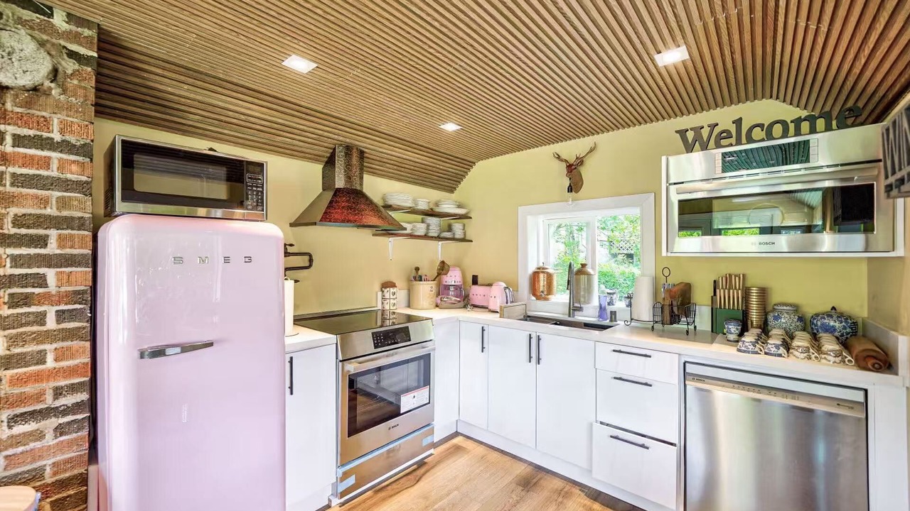 Photo of Kitchen in Gravenhurst