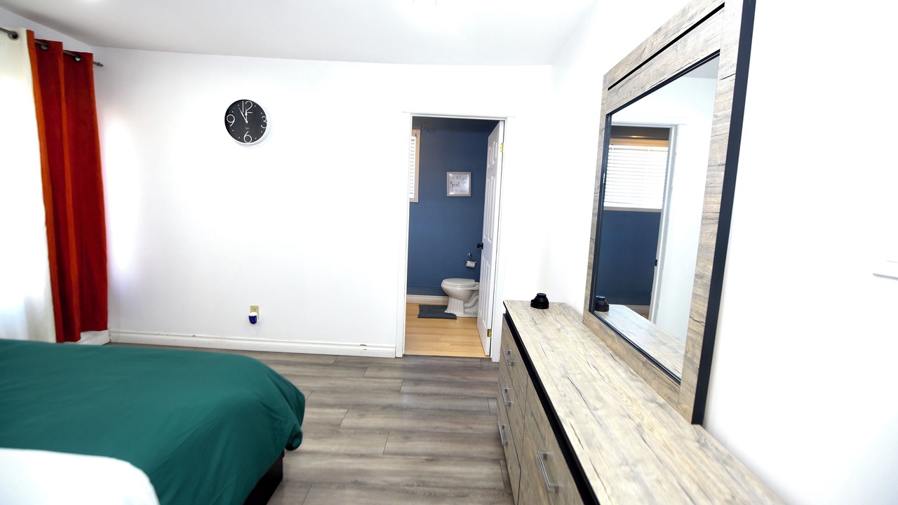Photo of Bedroom in Inner Harbour