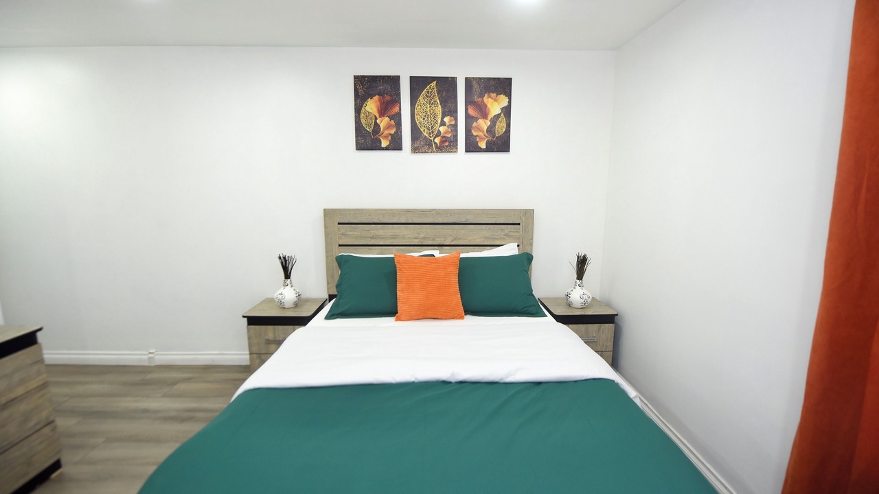 Photo of Bedroom in Inner Harbour