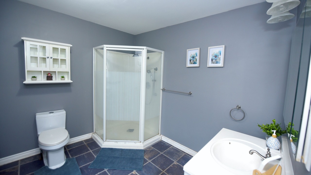 Photo of Bathroom in Inner Harbour