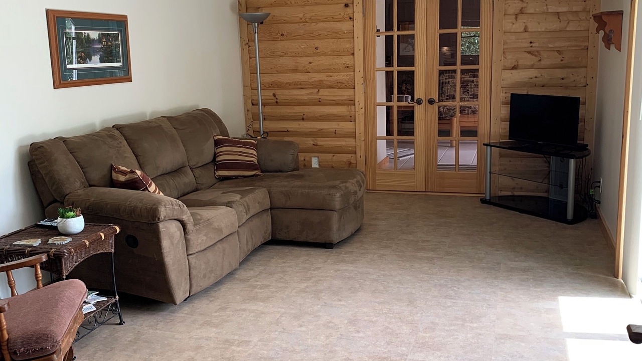 Photo of Livingroom in Detroit Lakes