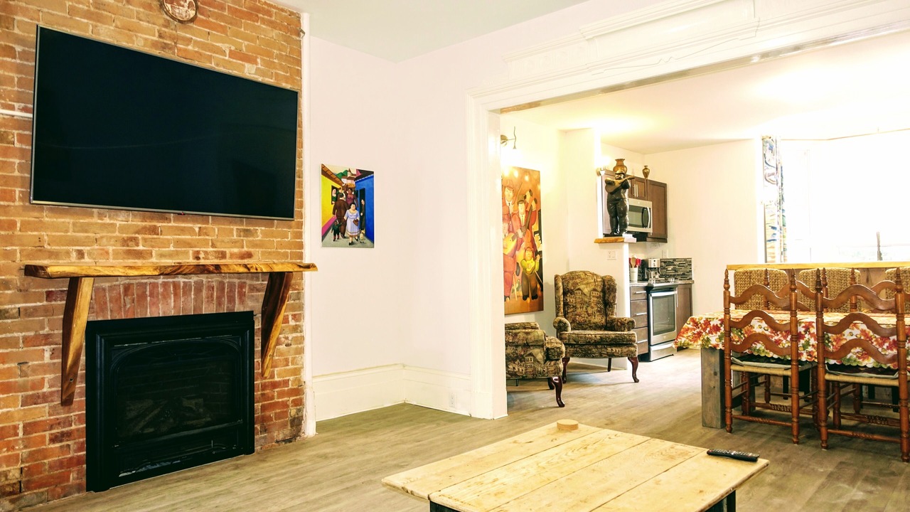 Photo of Livingroom in Kingston