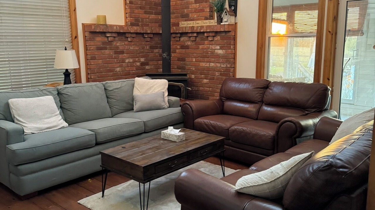 Photo of Livingroom in Minesing