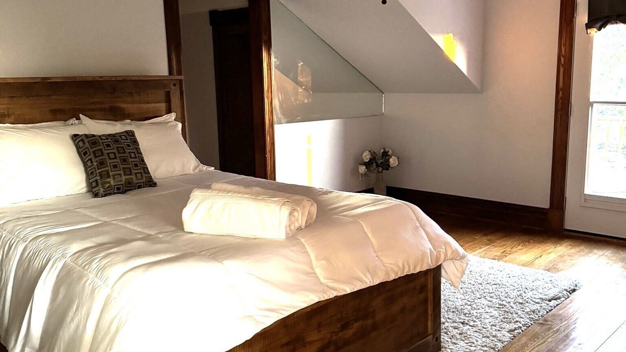 Photo of Bedroom in Minesing