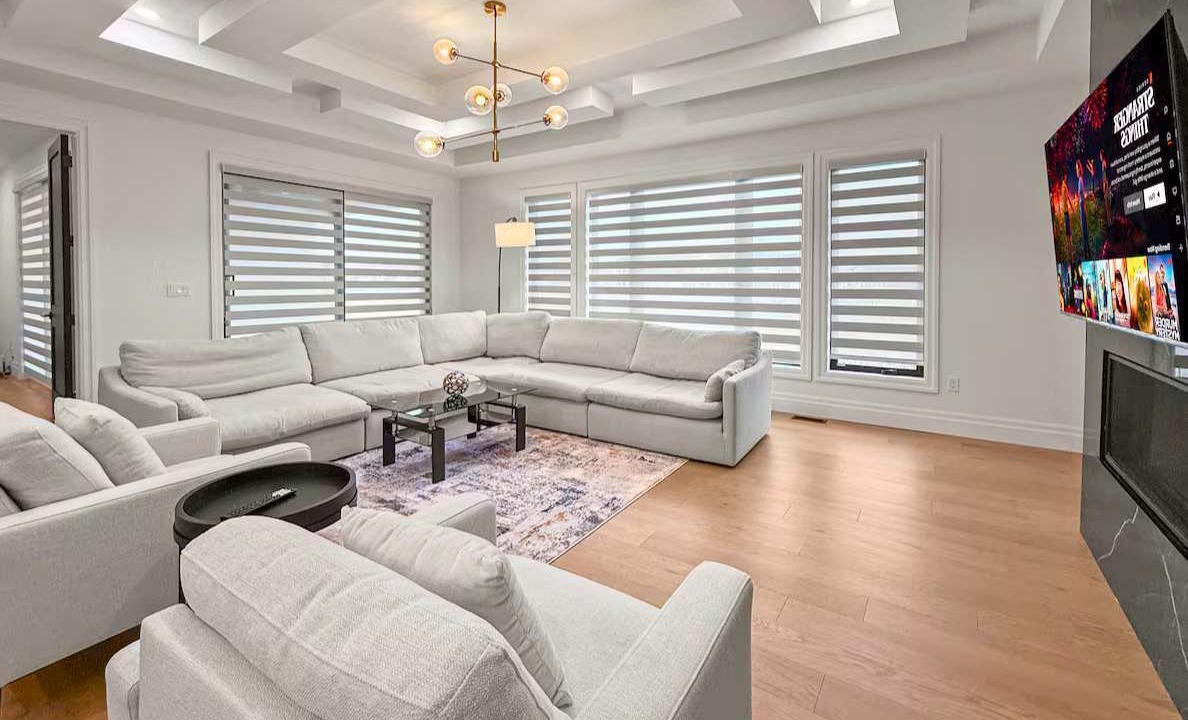 Photo of Livingroom in LaSalle