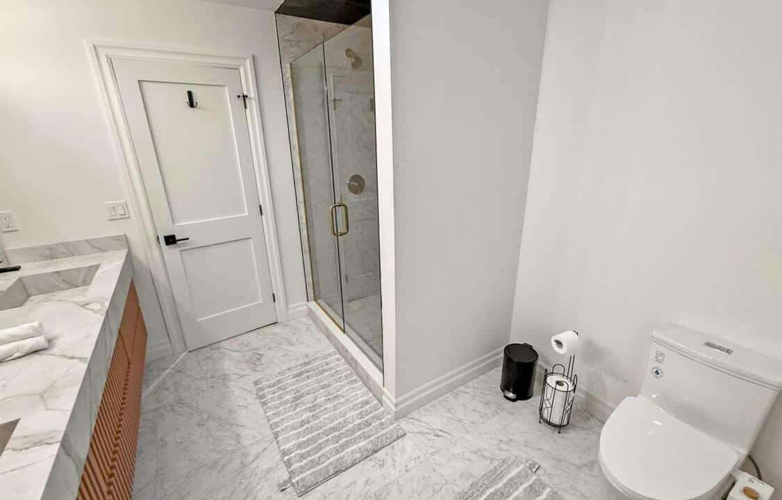 Photo of Bathroom in LaSalle