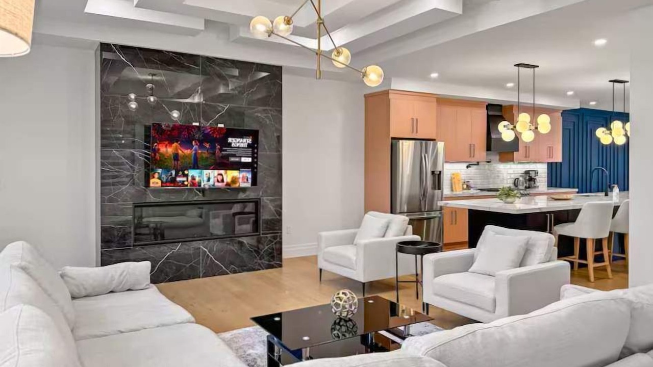 Photo of Livingroom in LaSalle