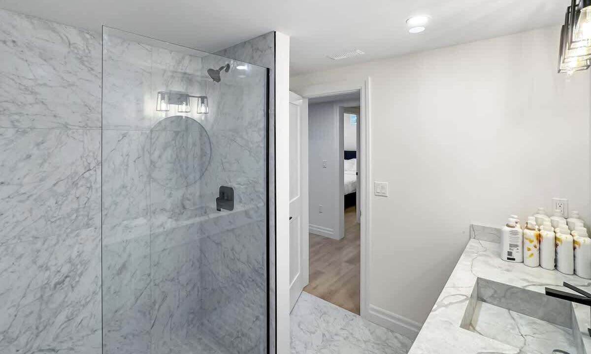 Photo of Bathroom in LaSalle