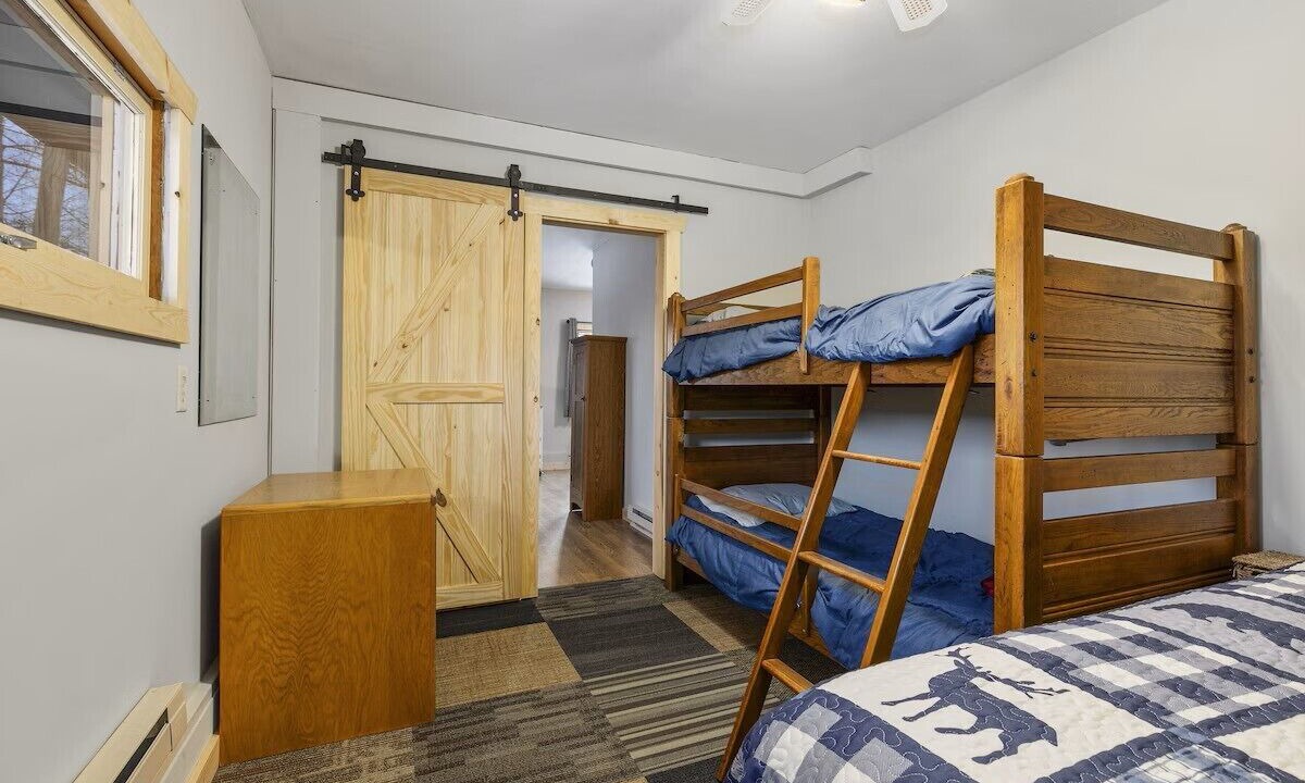 Photo of Bedroom in Emily