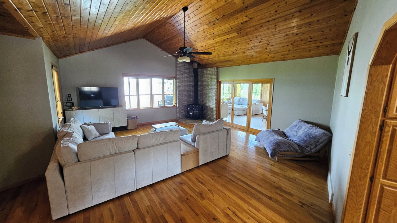 Photo of Bedroom in Backus
