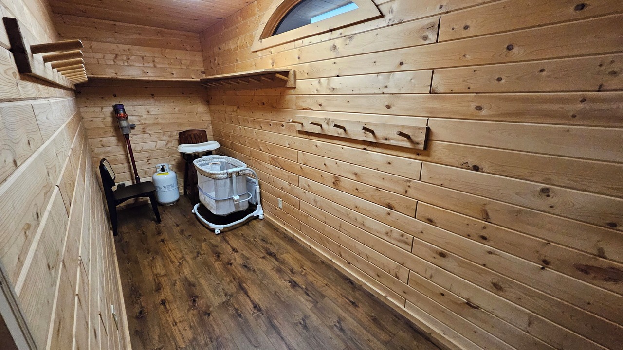 Photo of Bedroom in Backus