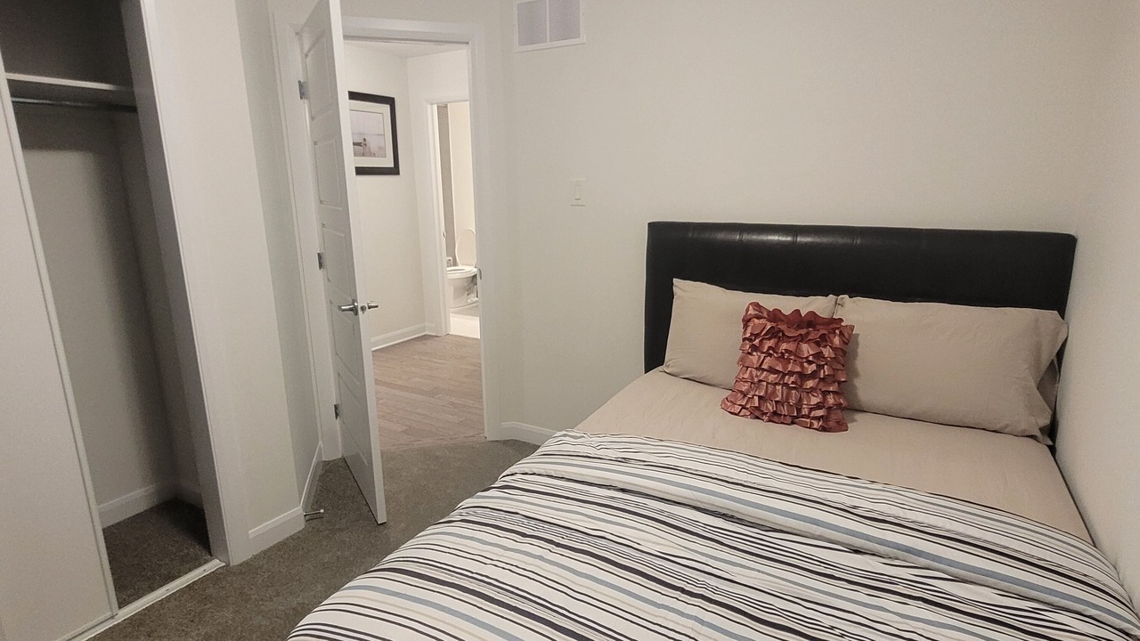 Photo of Bedroom in Ottawa Division