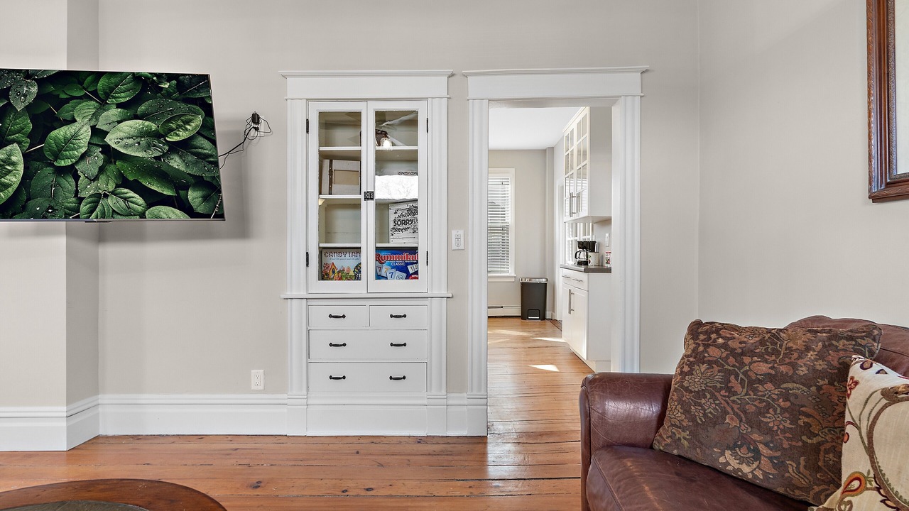 Photo of Livingroom in West Seventh