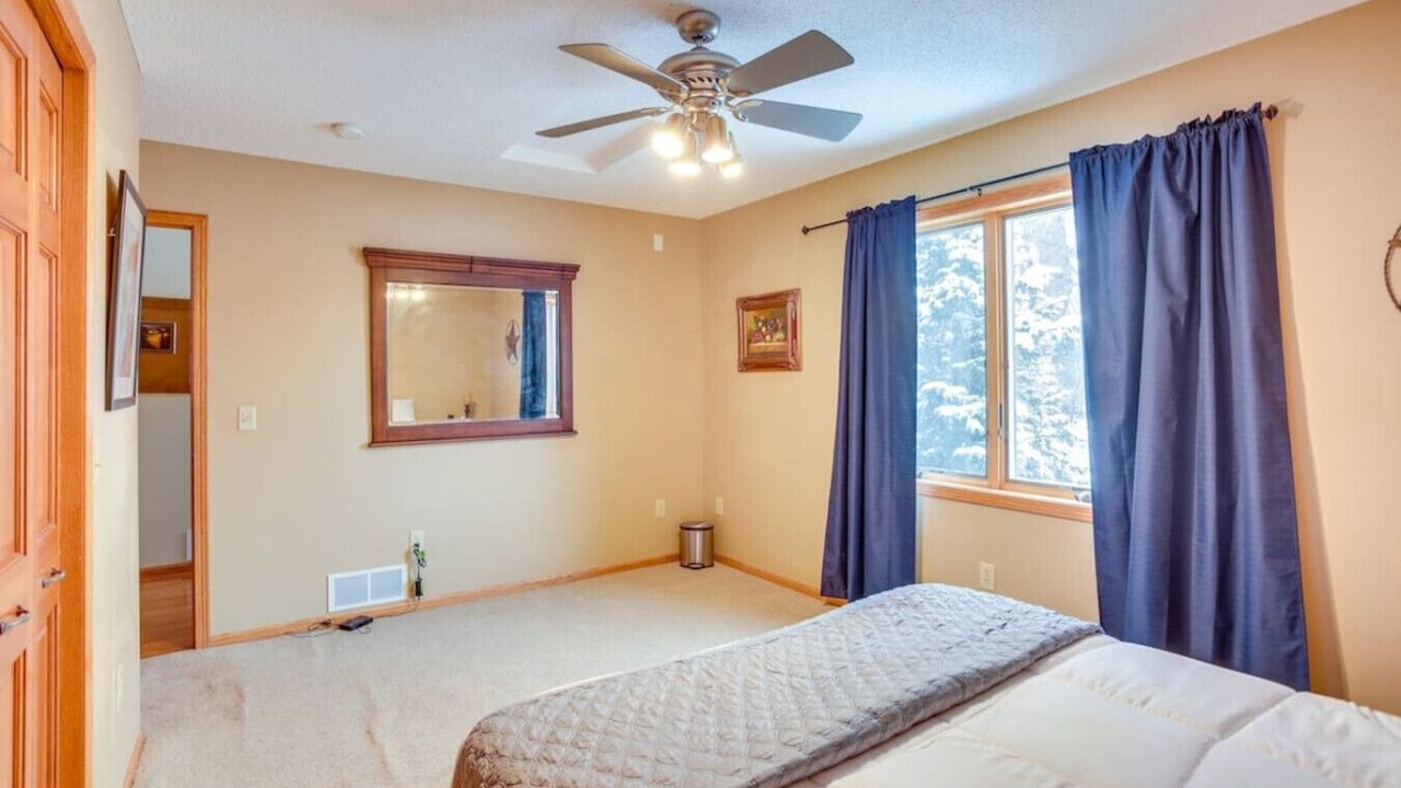 Photo of Bedroom in Howard Lake