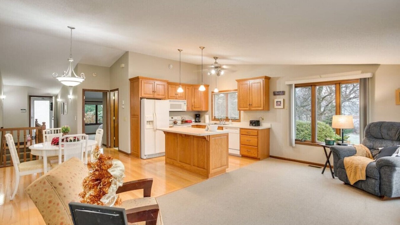 Photo of Livingroom in Howard Lake