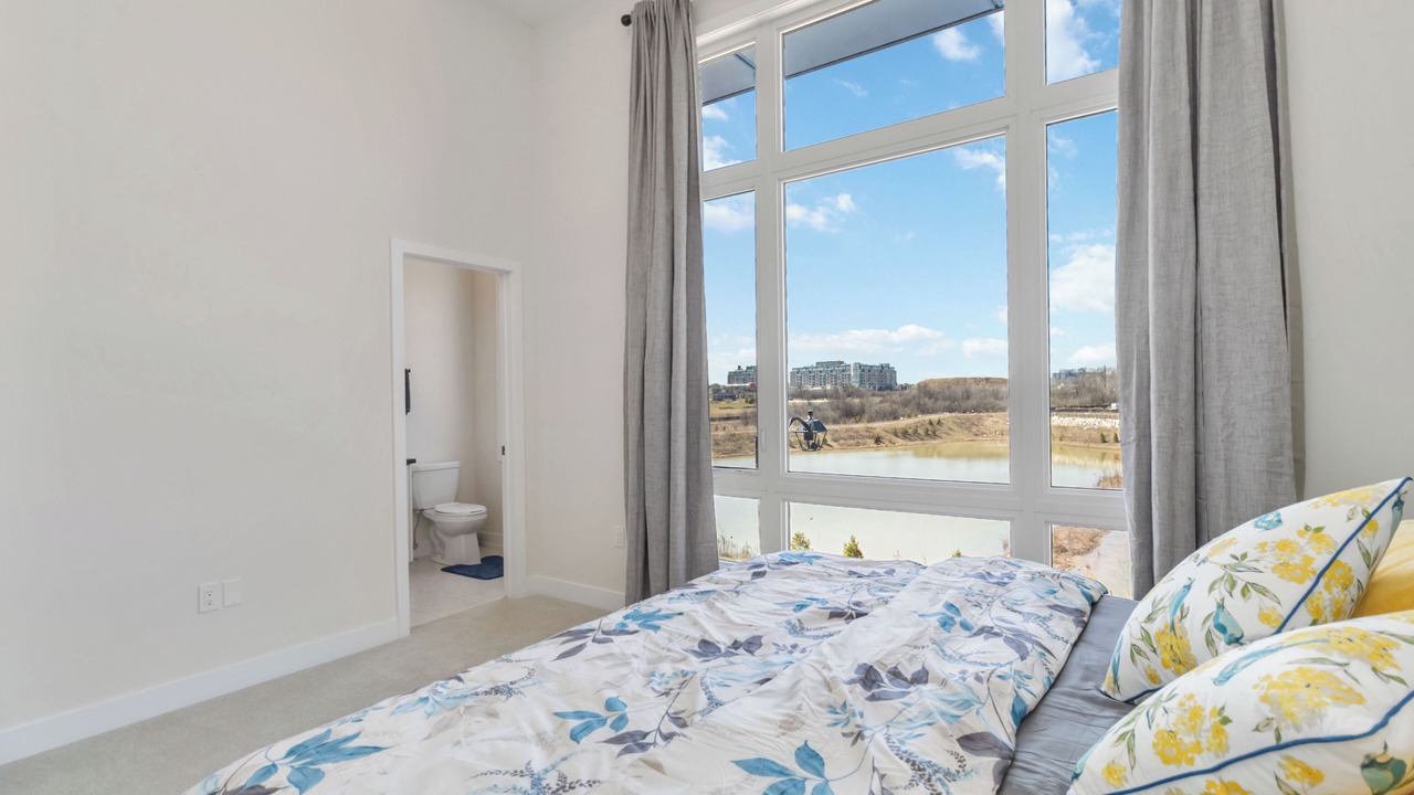 Photo of Bedroom in Oakville