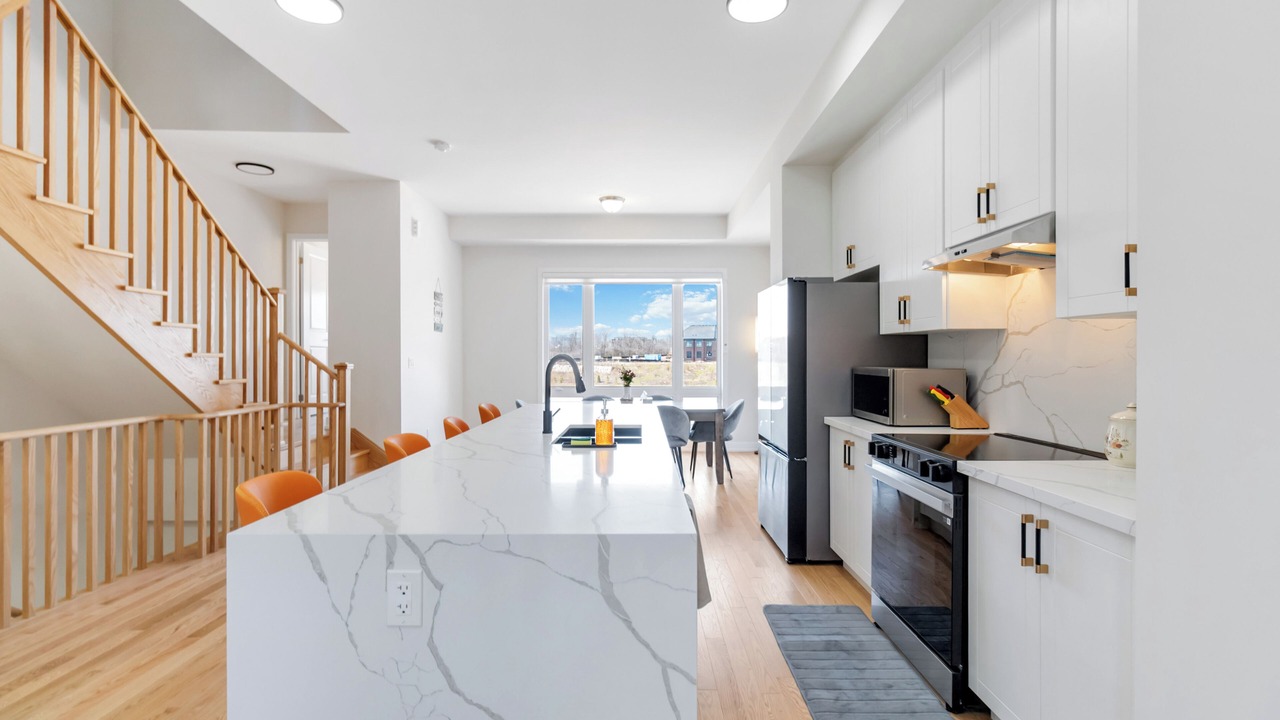 Photo of Kitchen in Oakville