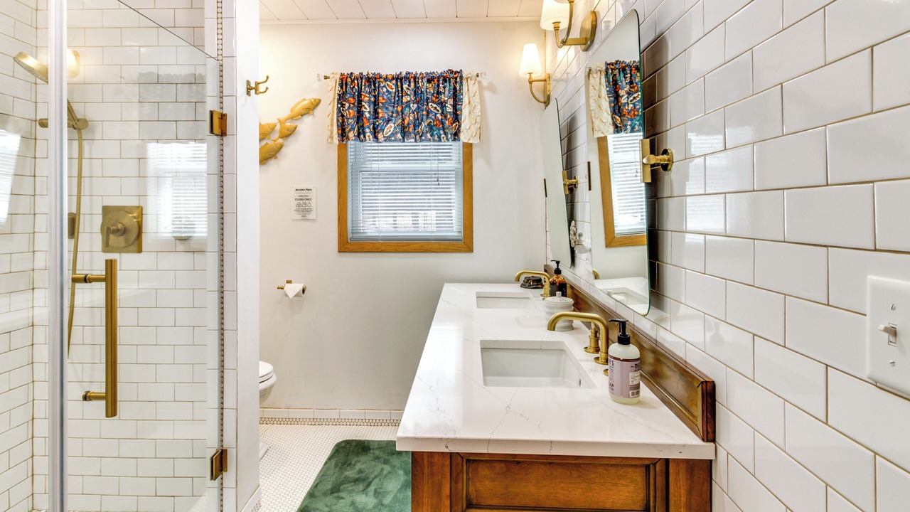 Photo of Bathroom in Walker