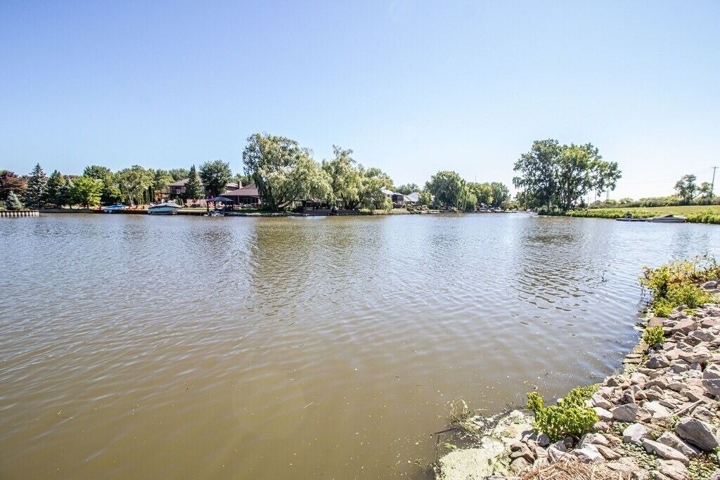 Photo of Others in Lakeshore