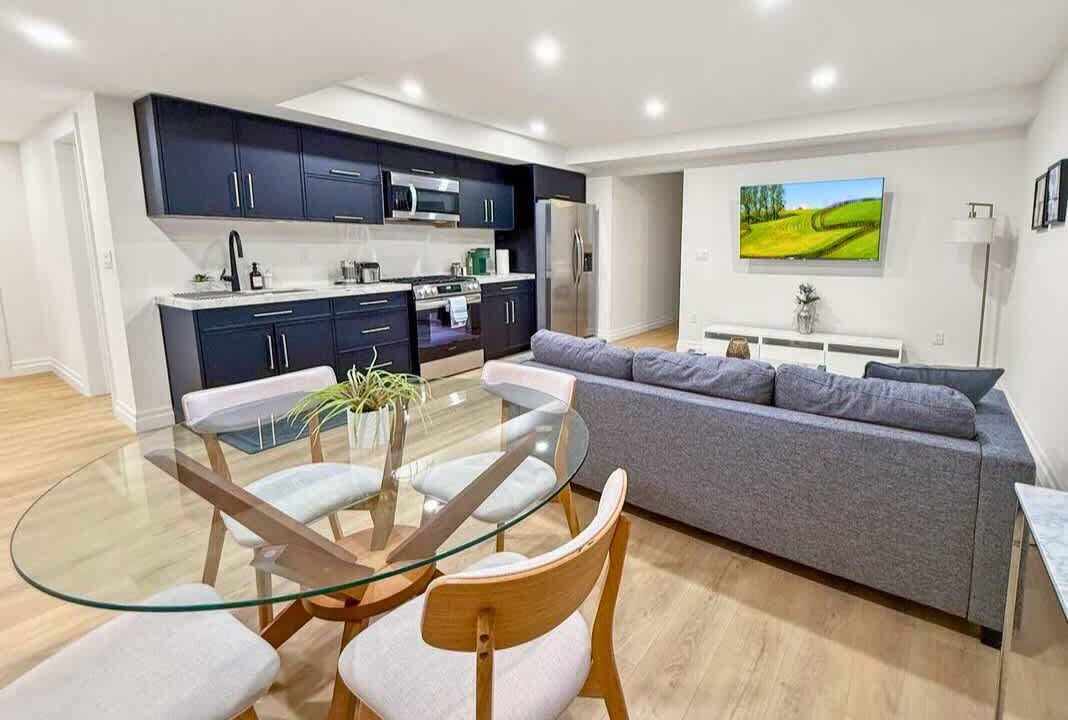 Photo of Livingroom in LaSalle