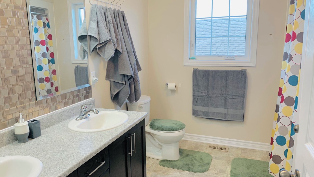 Photo of Bathroom in Amherstview