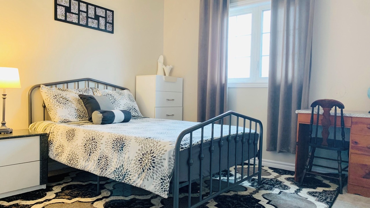 Photo of Bedroom in Amherstview