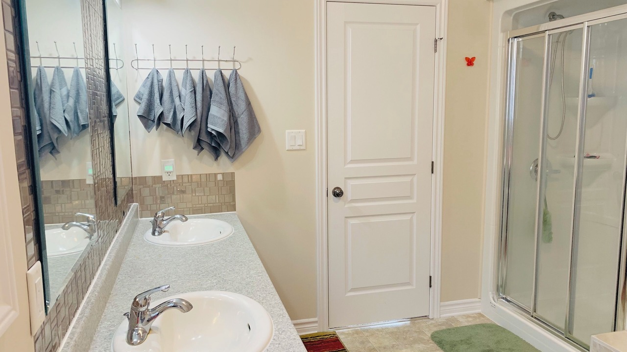 Photo of Bathroom in Amherstview