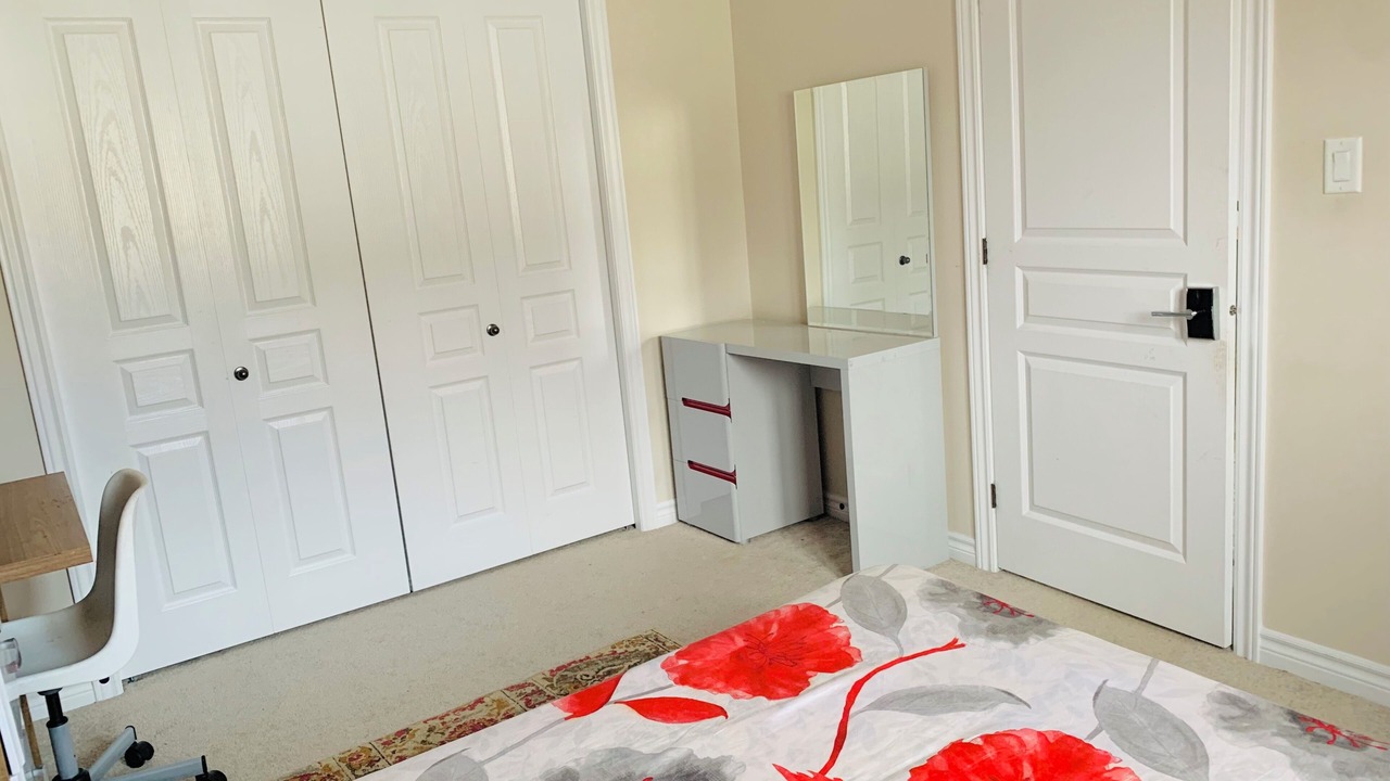 Photo of Bedroom in Amherstview