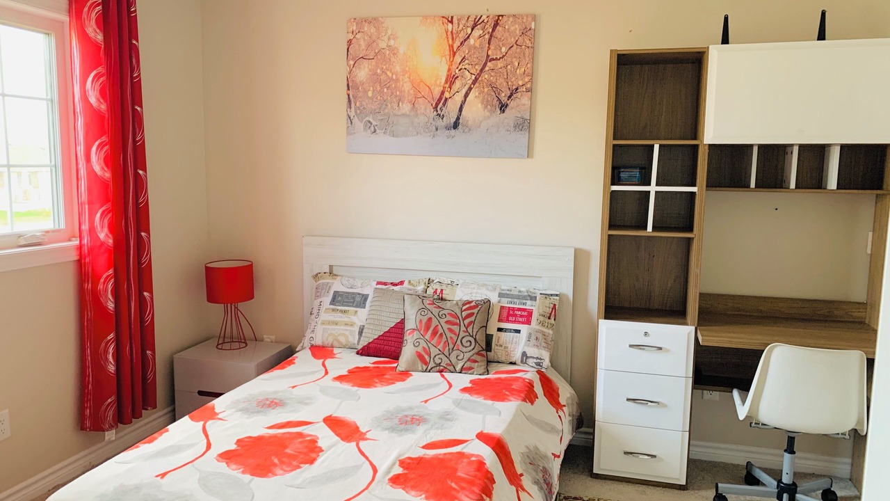 Photo of Bedroom in Amherstview